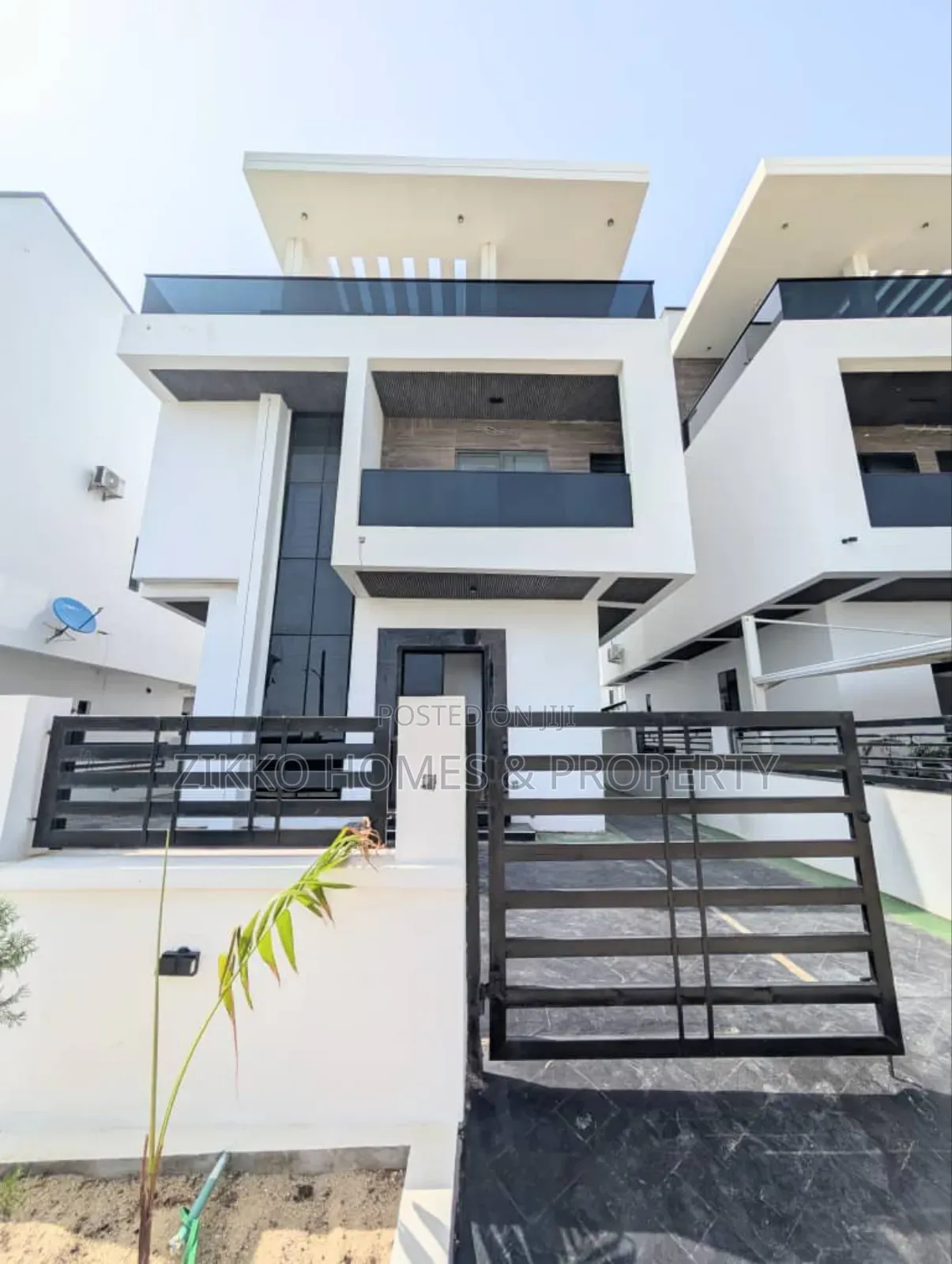 4bdrm Duplex in Orchid Road, Lekki for sale in Lekki