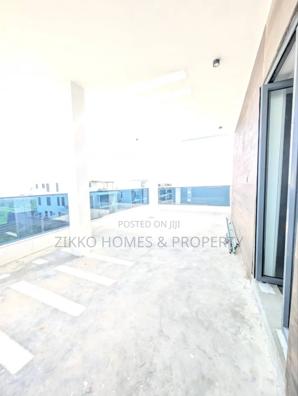 4bdrm Duplex in Orchid Road, Lekki for sale in Lekki
