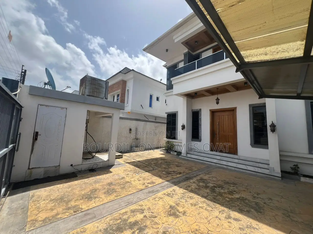 5bdrm Duplex in Osapa london for sale in Osapa london