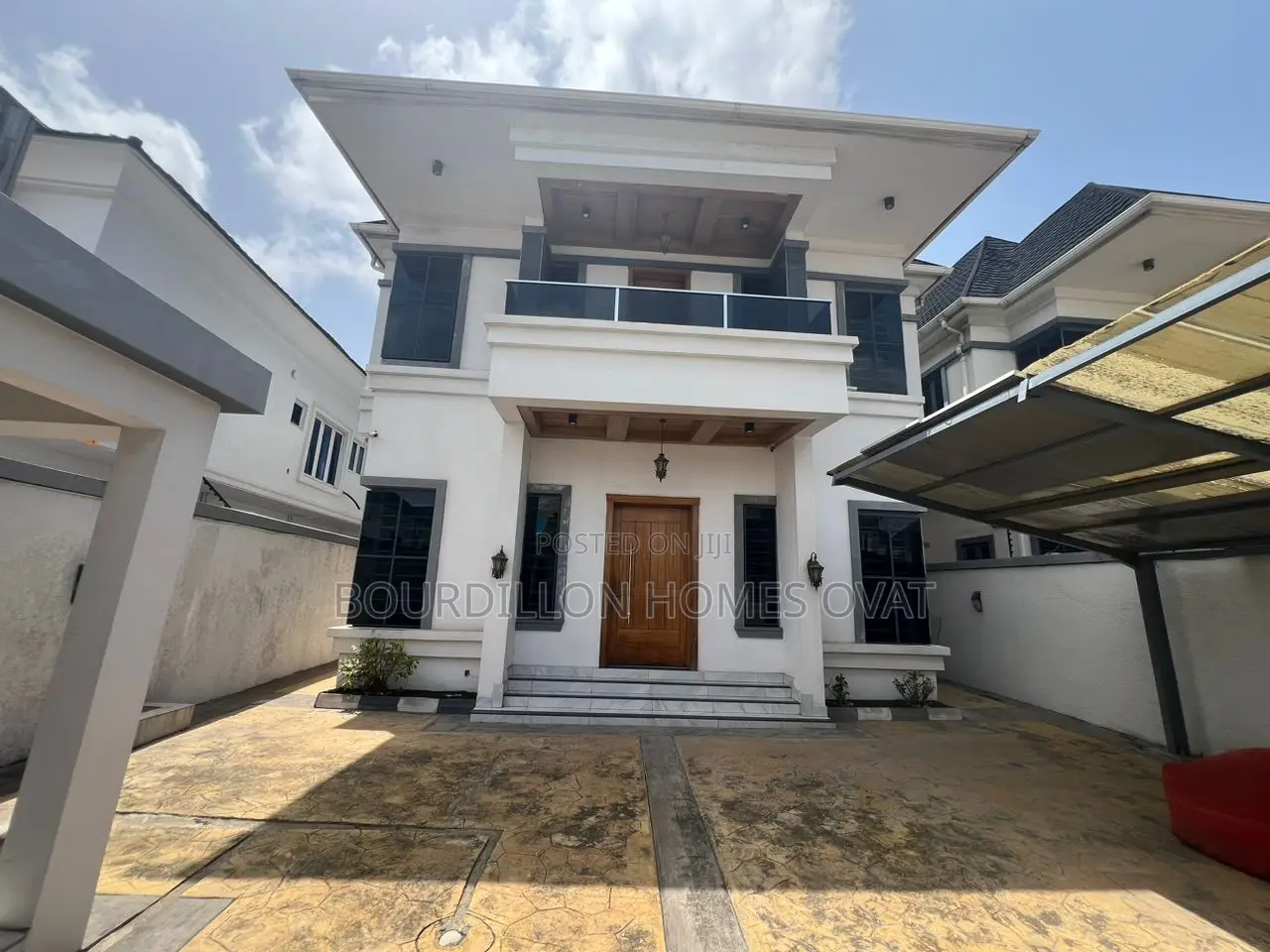 5bdrm Duplex in Osapa london for sale in Osapa london