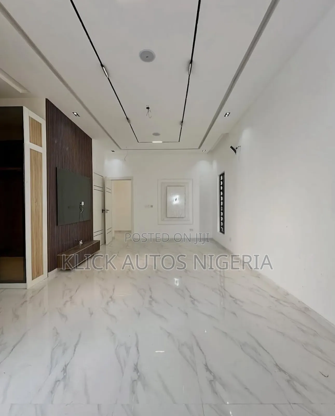 Furnished 5bdrm Duplex in Chevron for sale in Chevron
