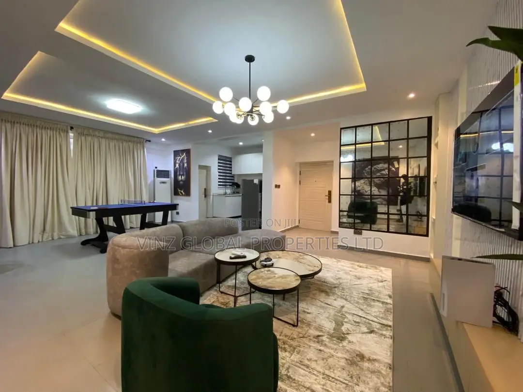 Exquisite 2 Bedroom Apartment With Snooker Board Ps5 in Lekki