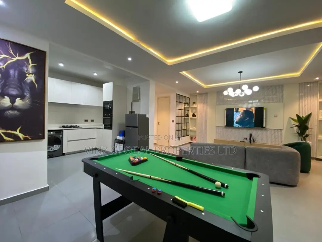 Exquisite 2 Bedroom Apartment With Snooker Board Ps5 in Lekki