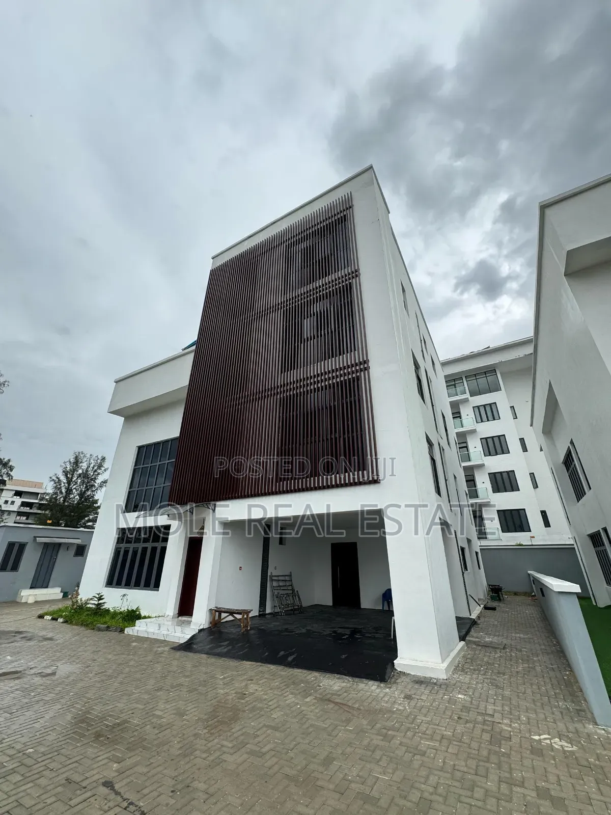 Furnished 5bdrm Duplex in Banana Island for rent in Banana Island