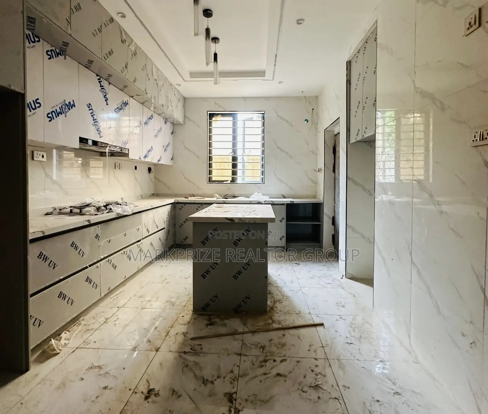 4bdrm Duplex in Omole Phase 1 Lagos for sale in Omole Phase 1