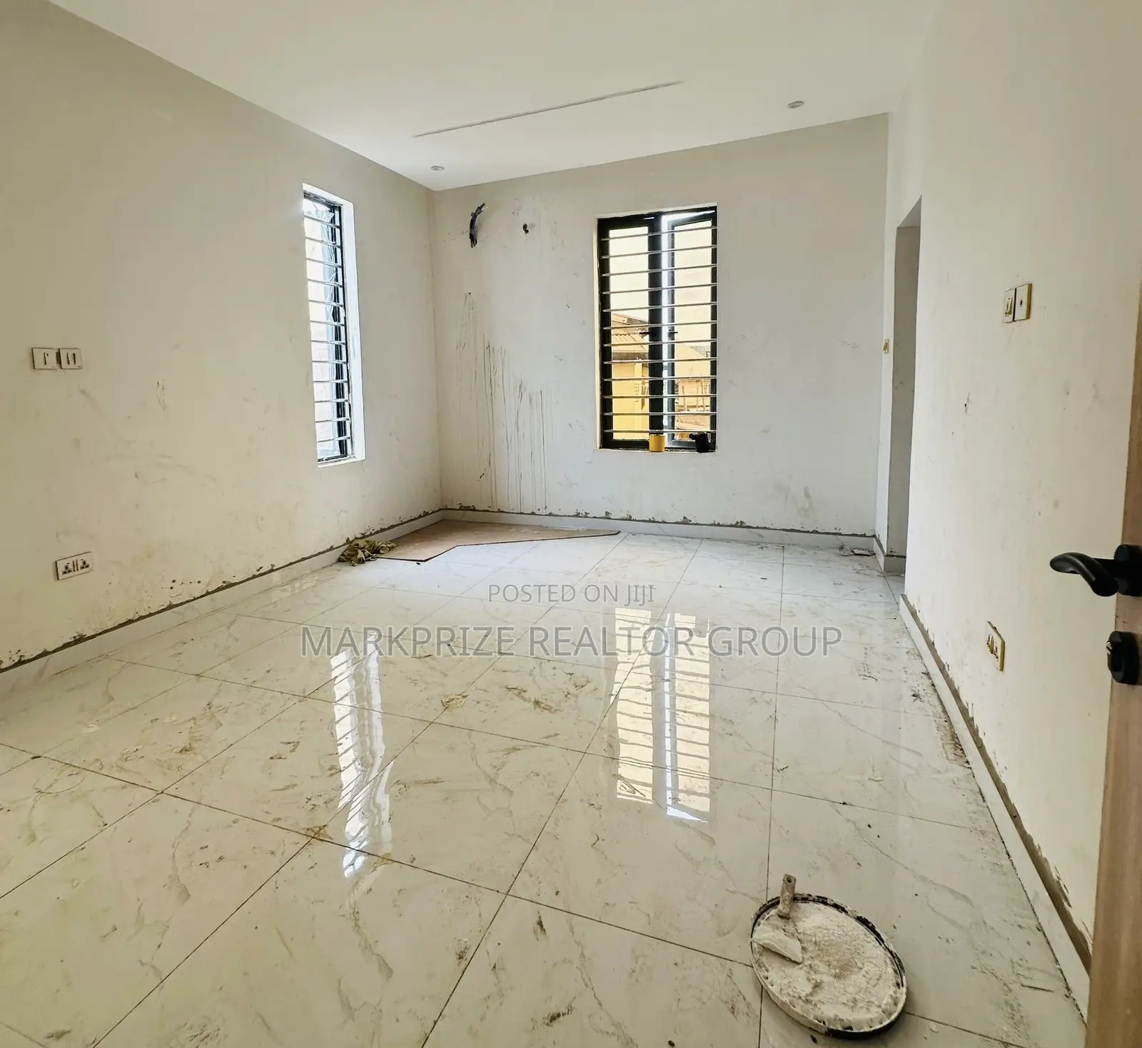 4bdrm Duplex in Omole Phase 1 Lagos for sale in Omole Phase 1