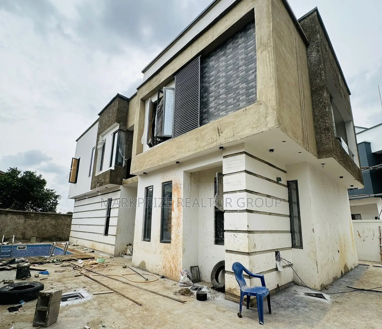 4bdrm Duplex in Omole Phase 1 Lagos for sale in Omole Phase 1
