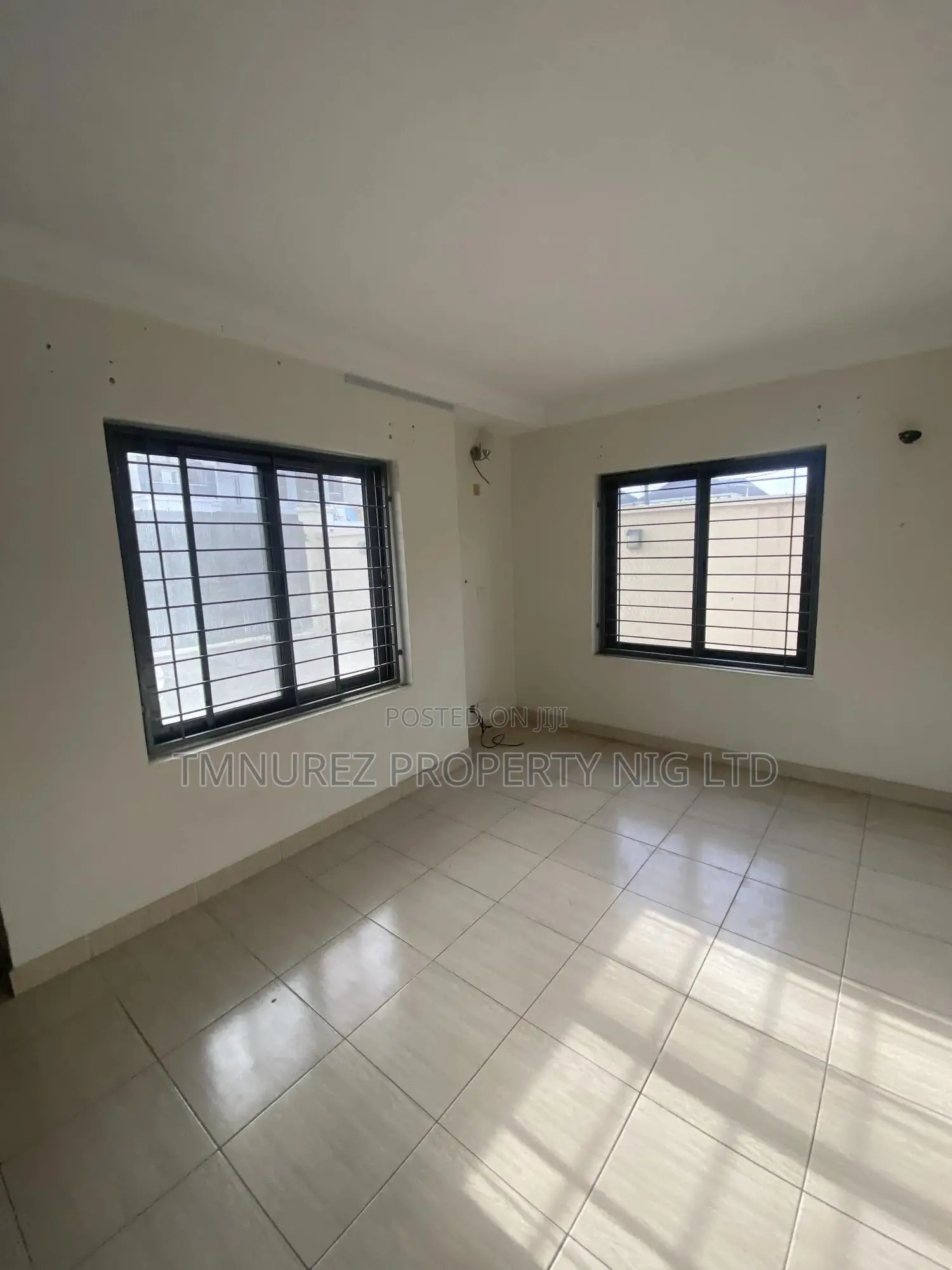 3bdrm Apartment in Osapa London, Lekki for rent in Lekki