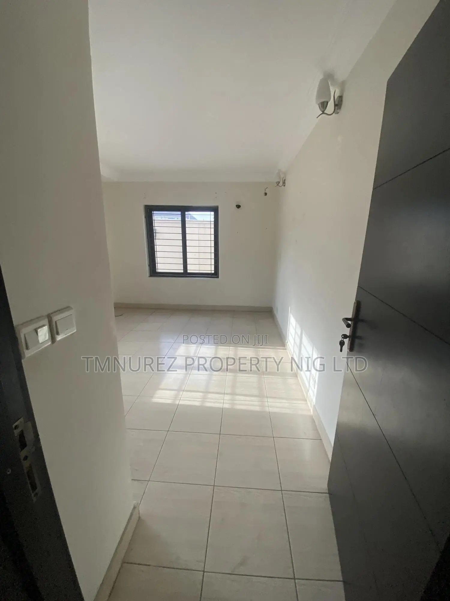 3bdrm Apartment in Osapa London, Lekki for rent in Lekki