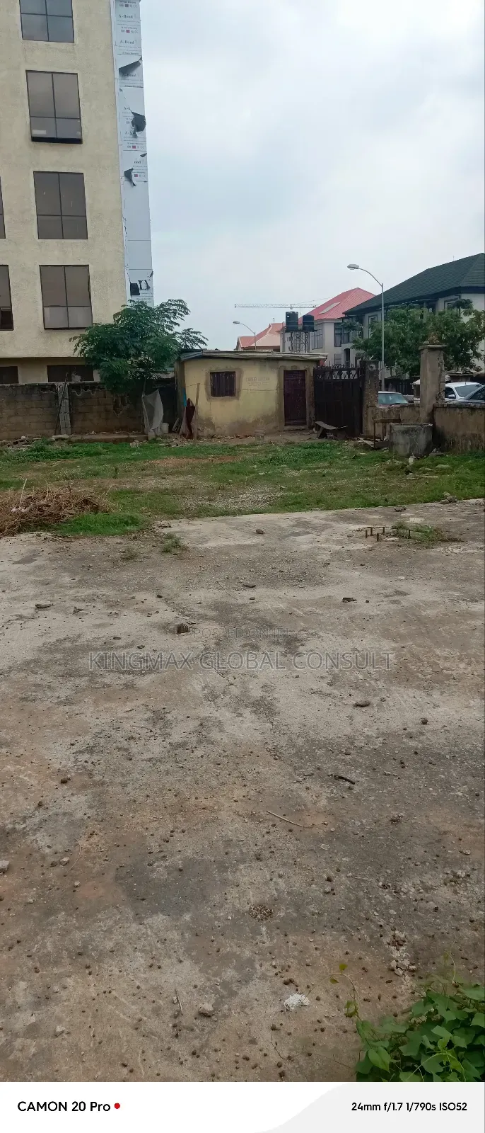 Just Out at Wuye Fully Tarred Road 800sqm Residential Land in Wuye
