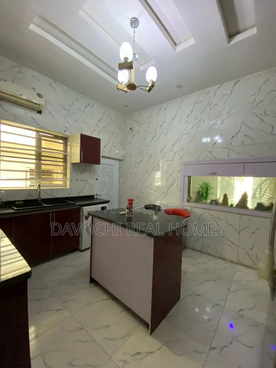4bdrm Duplex in Chevron Toll Gate for rent in Chevron