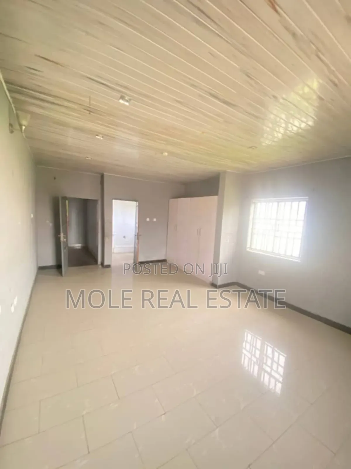 Furnished 4bdrm Block of Flats in Meridian Park Estate, Lekki for sale in Lekki