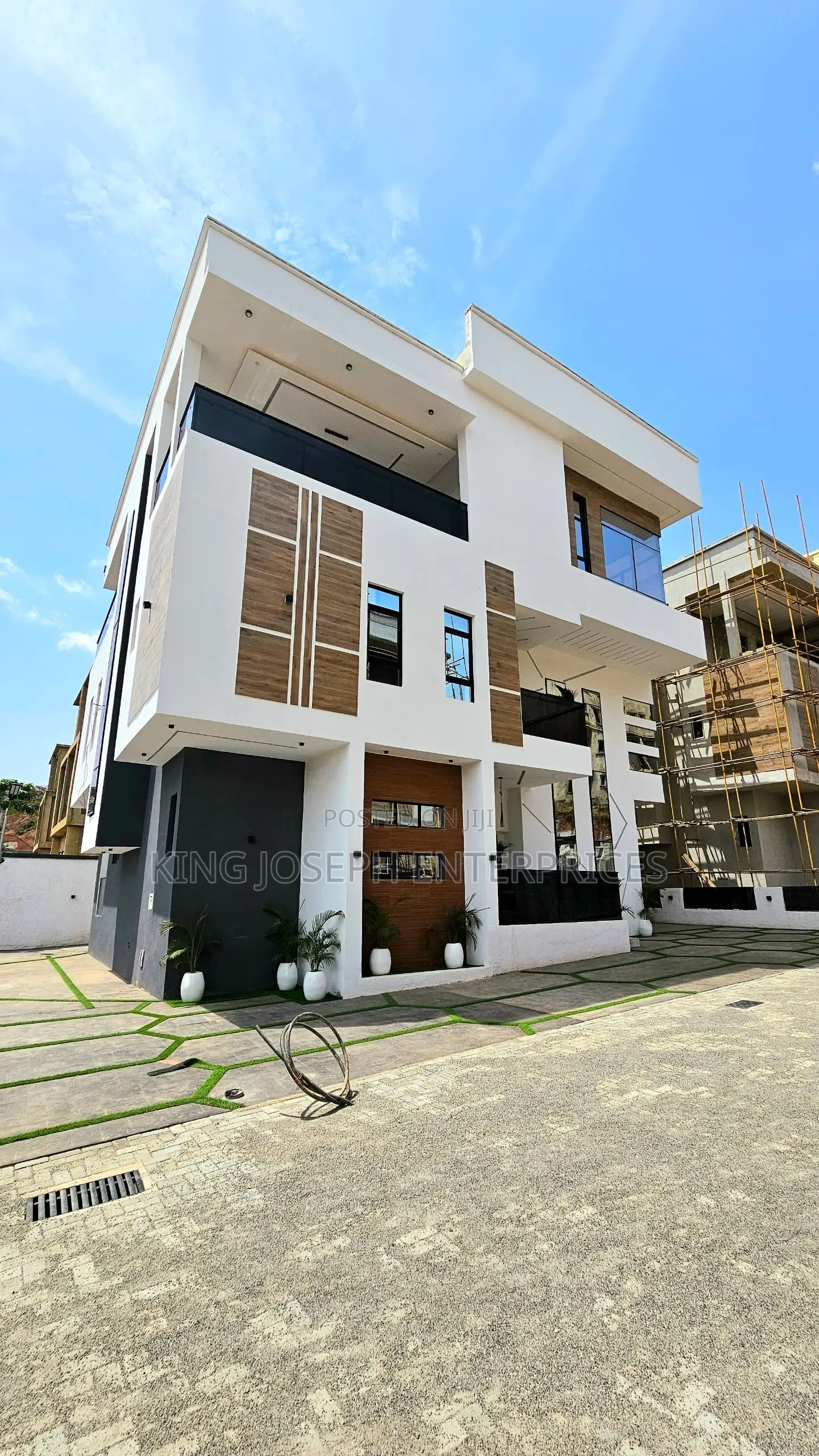 5bdrm Duplex in Asokoro District for sale in Asokoro
