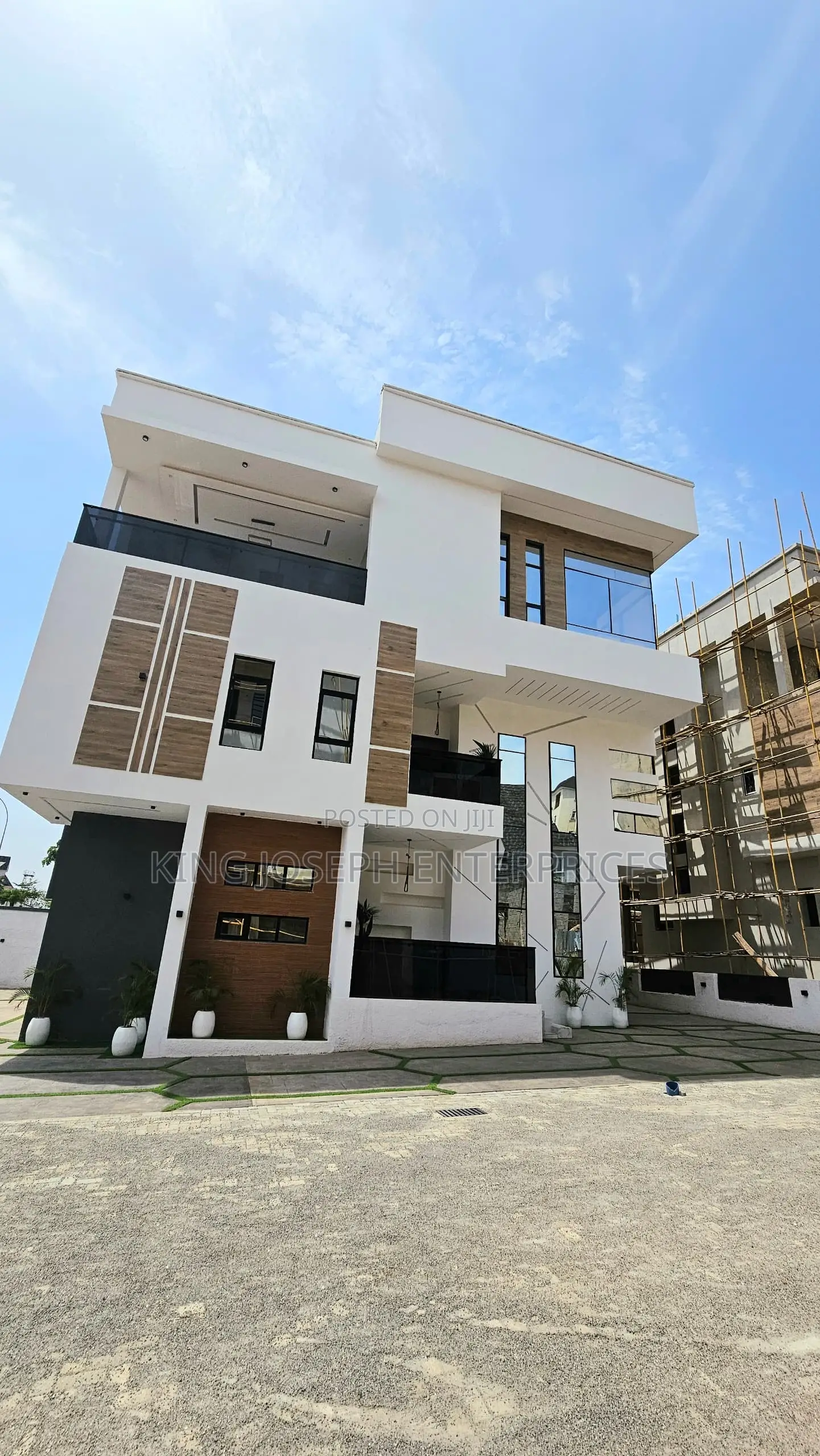 5bdrm Duplex in Asokoro District for sale in Asokoro