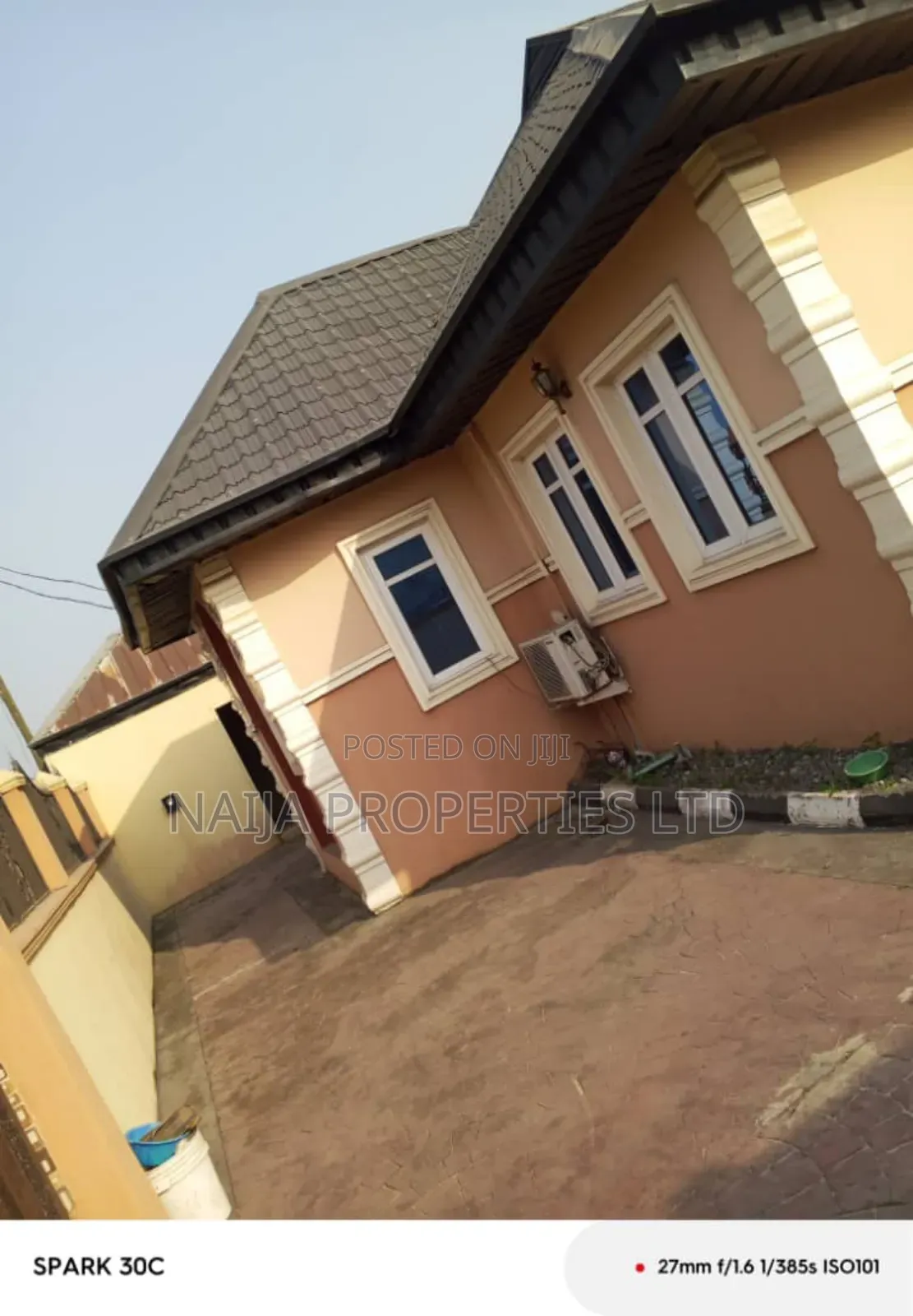 3bdrm Bungalow in New Road, Awoyaya for sale in Awoyaya