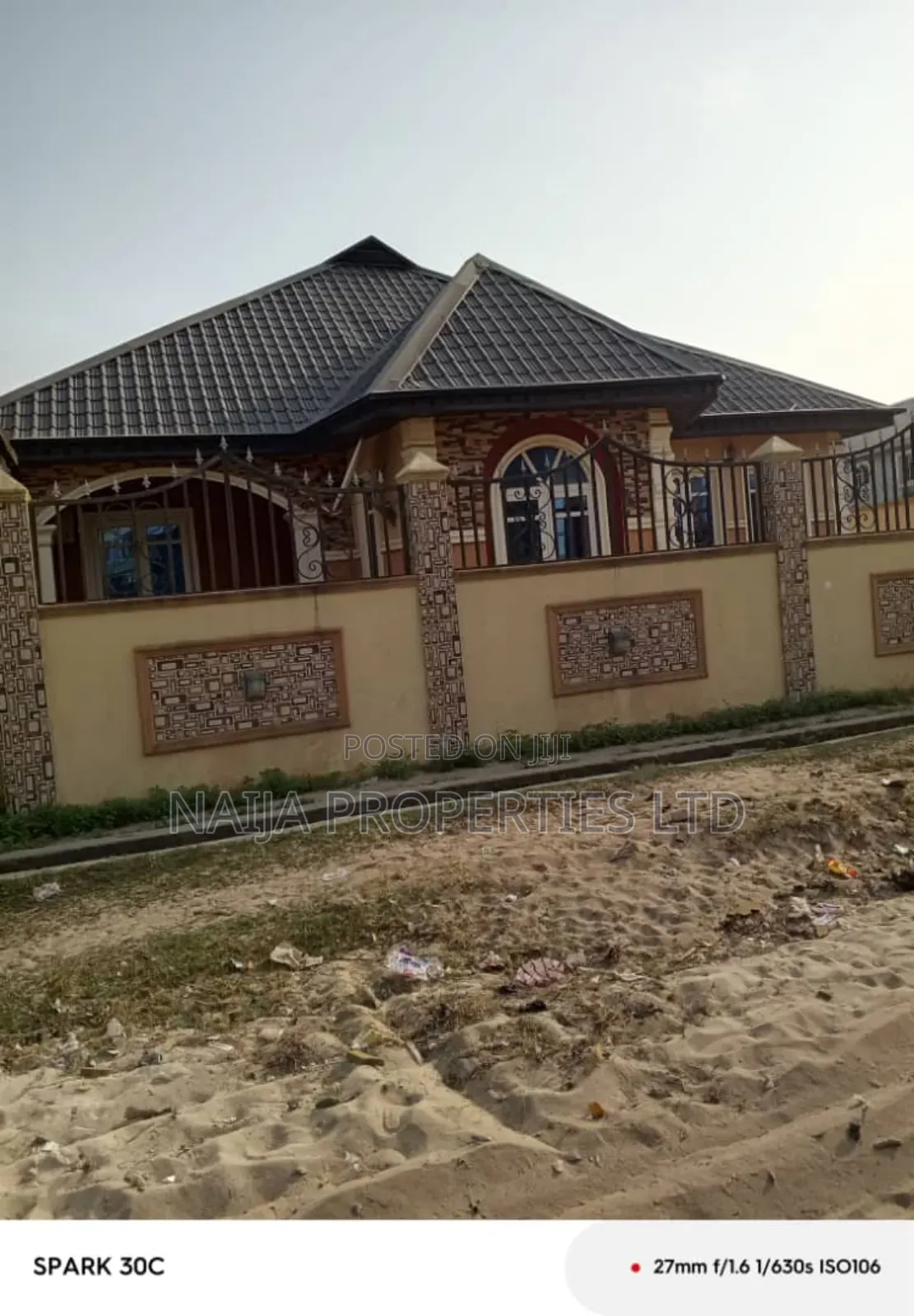 3bdrm Bungalow in New Road, Awoyaya for sale in Awoyaya