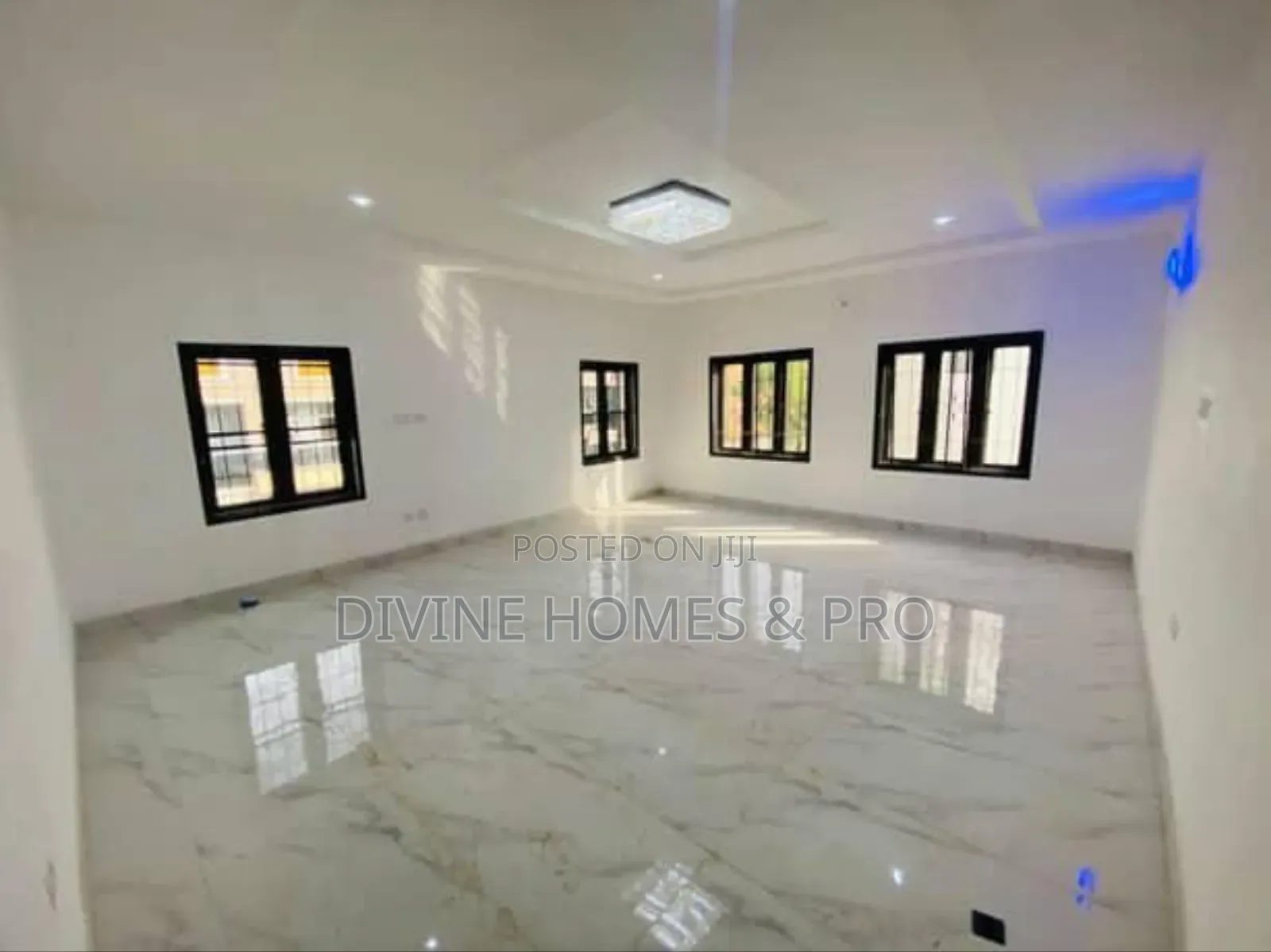 7bdrm Duplex in Kaura for sale in Kaura