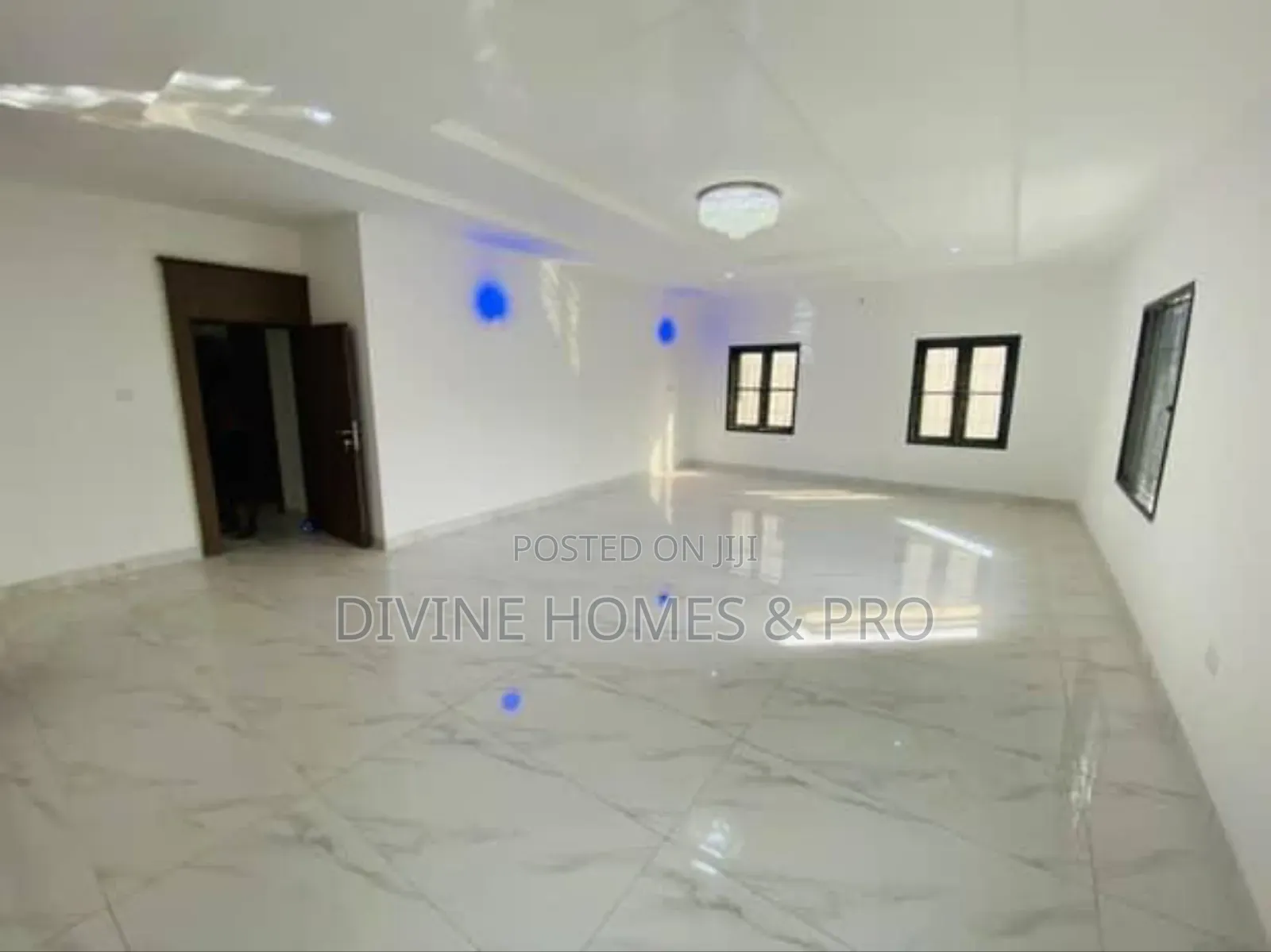 7bdrm Duplex in Kaura for sale in Kaura