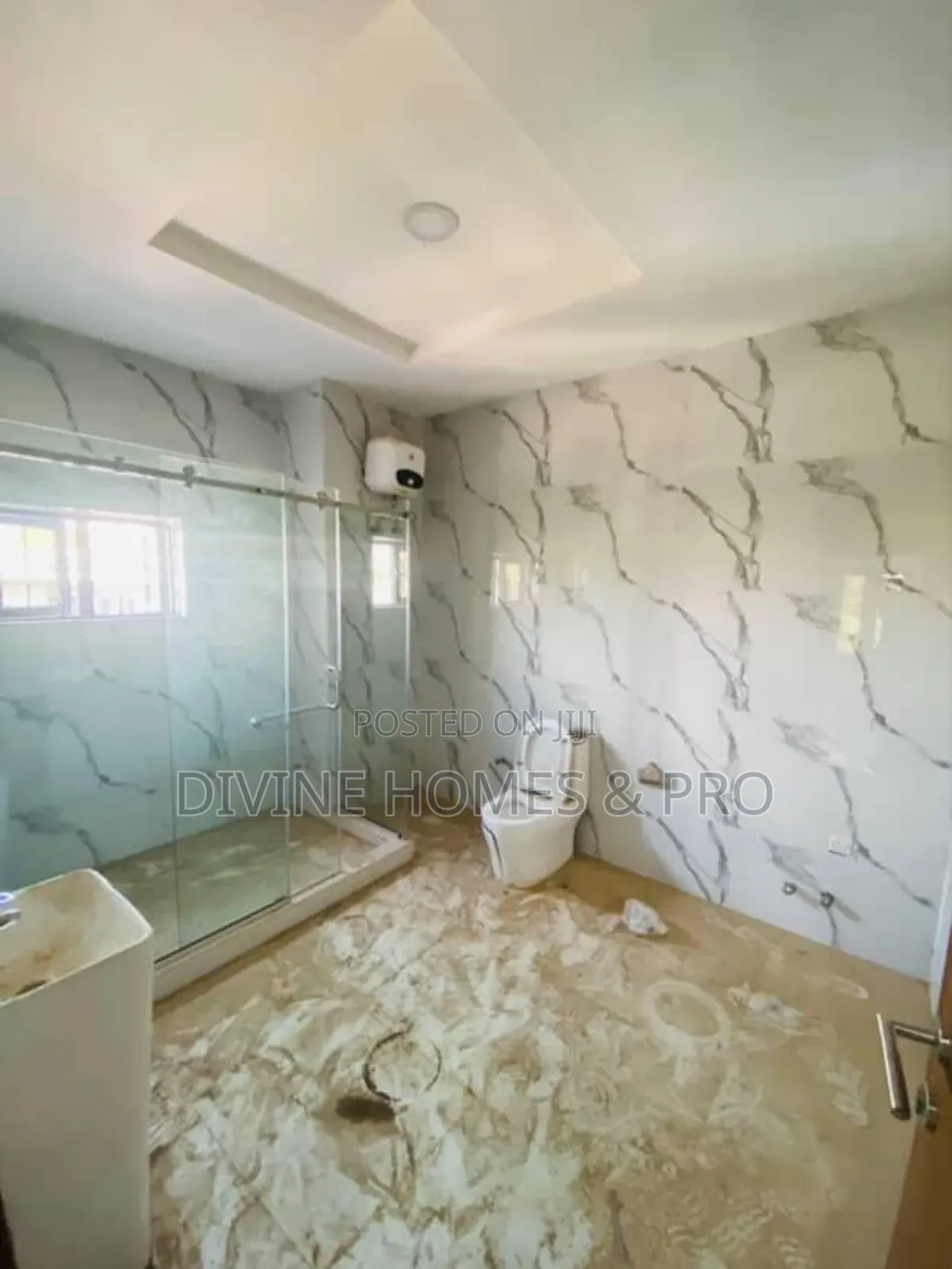 7bdrm Duplex in Kaura for sale in Kaura