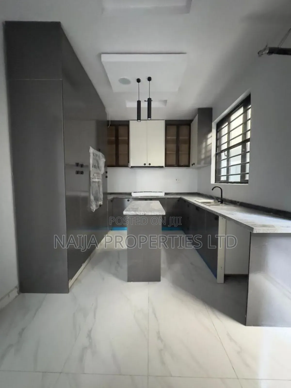 4bdrm Duplex in Agungi, Lekki for sale in Lekki