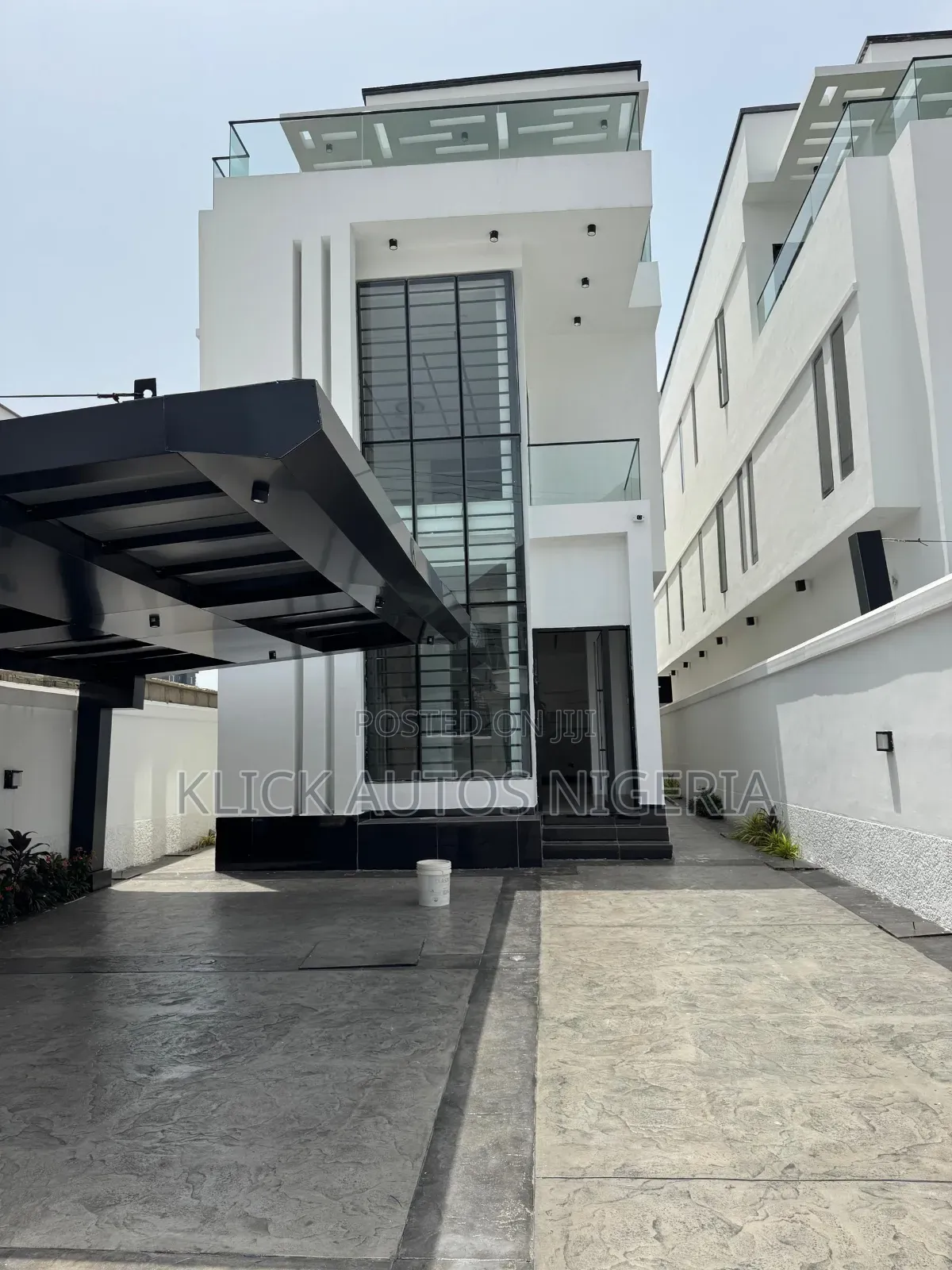 Furnished 5bdrm Duplex in Jakande for sale in Jakande