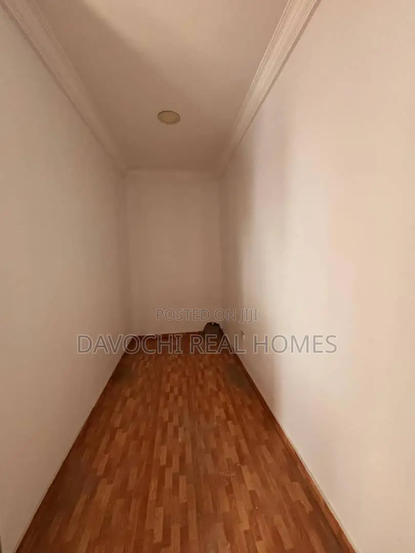 2bdrm Apartment in Lekki Right for rent in Lekki Phase 1