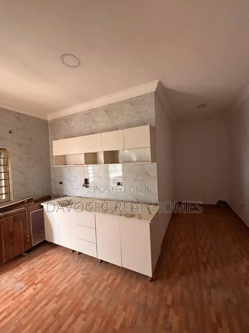 2bdrm Apartment in Lekki Right for rent in Lekki Phase 1