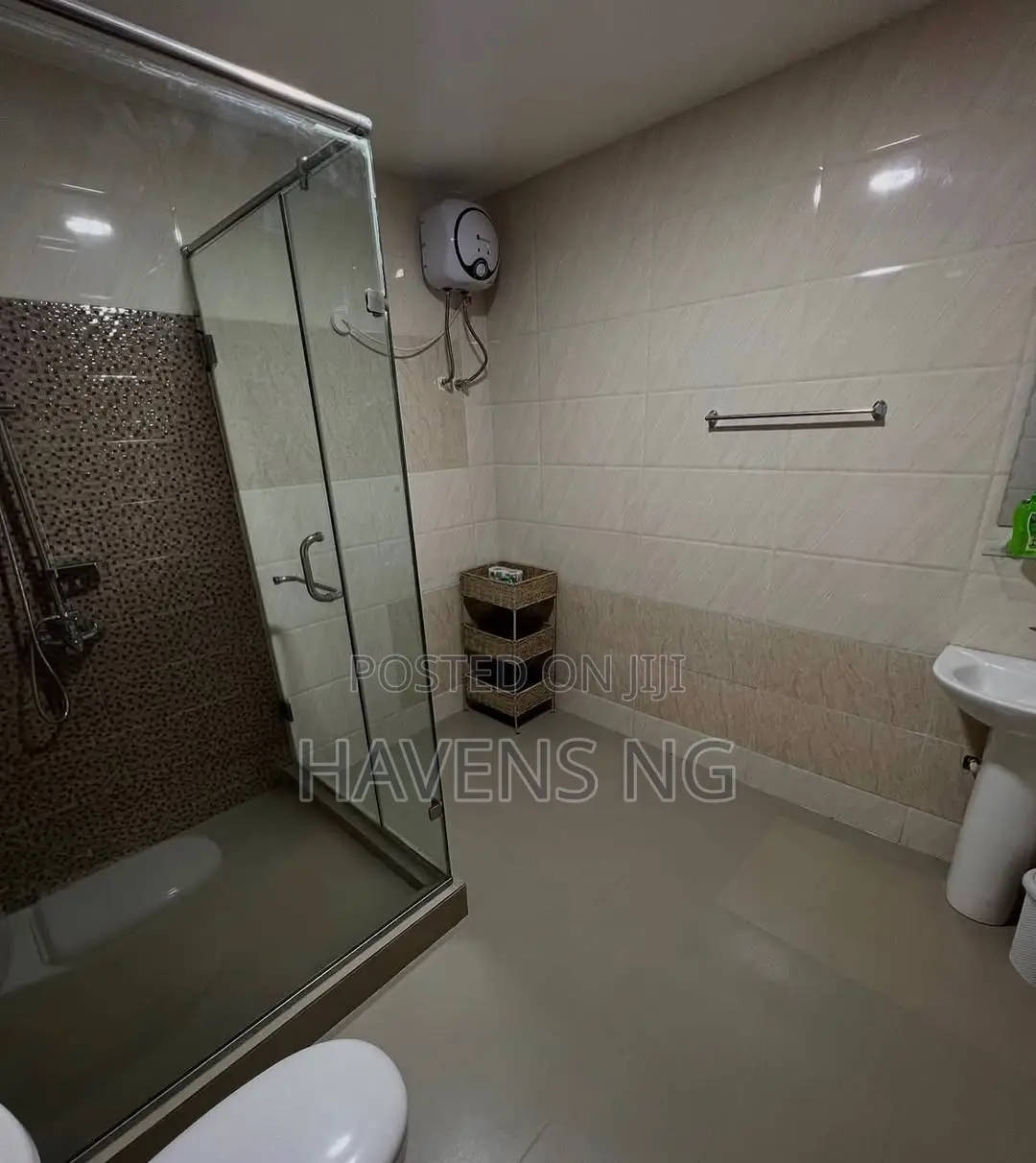 Modern Studio Apartment for Short Let in Wase