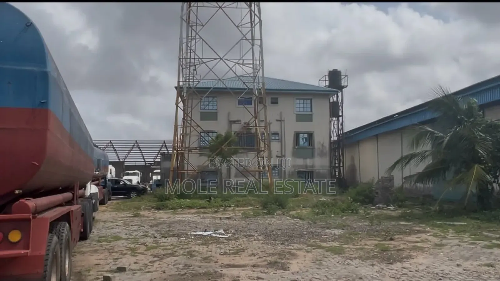 7,958.27 SQM Double Bay Warehouse Apple Junt. Amuwo Odofins in Apple Junction