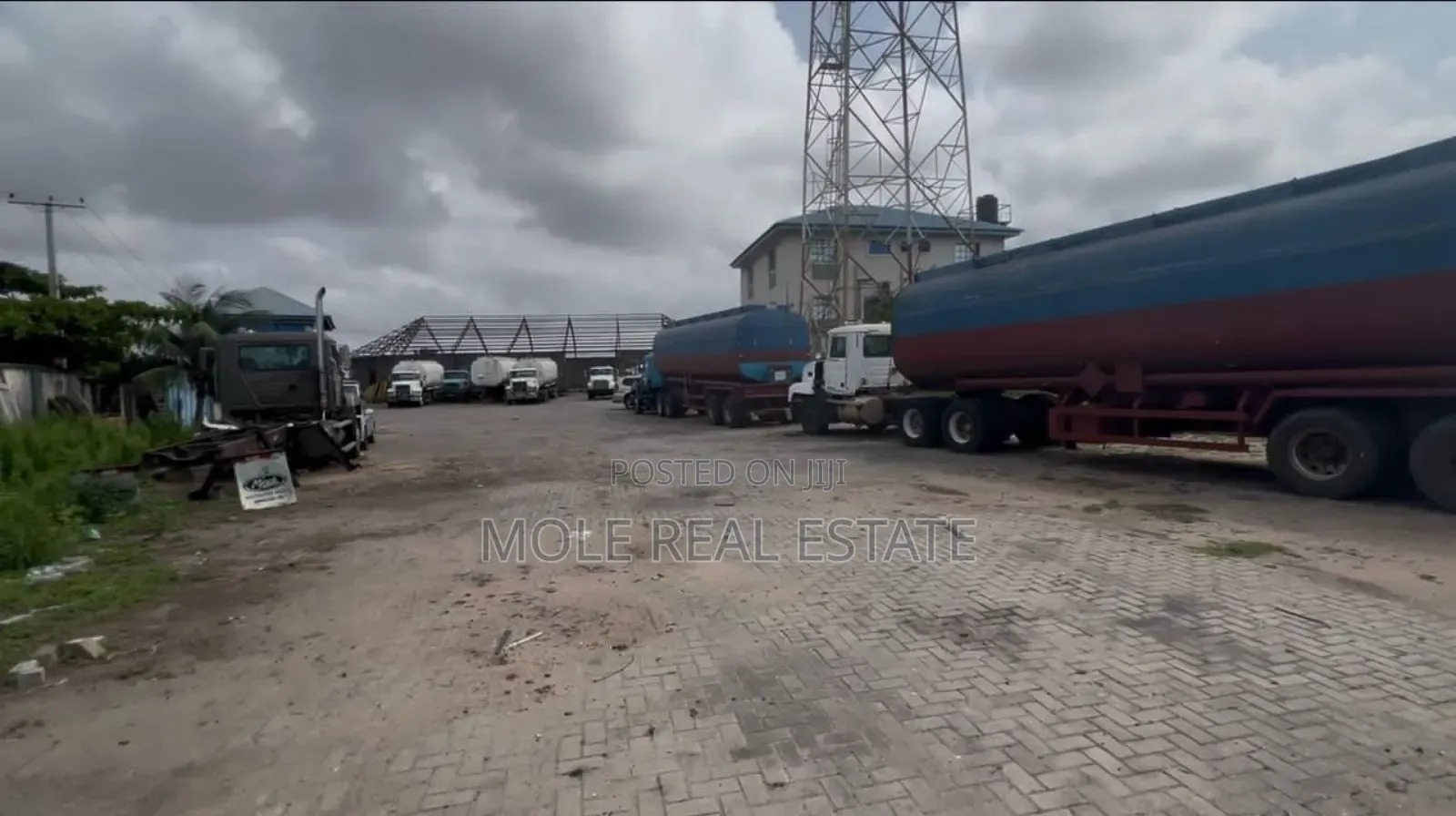 7,958.27 SQM Double Bay Warehouse Apple Junt. Amuwo Odofins in Apple Junction