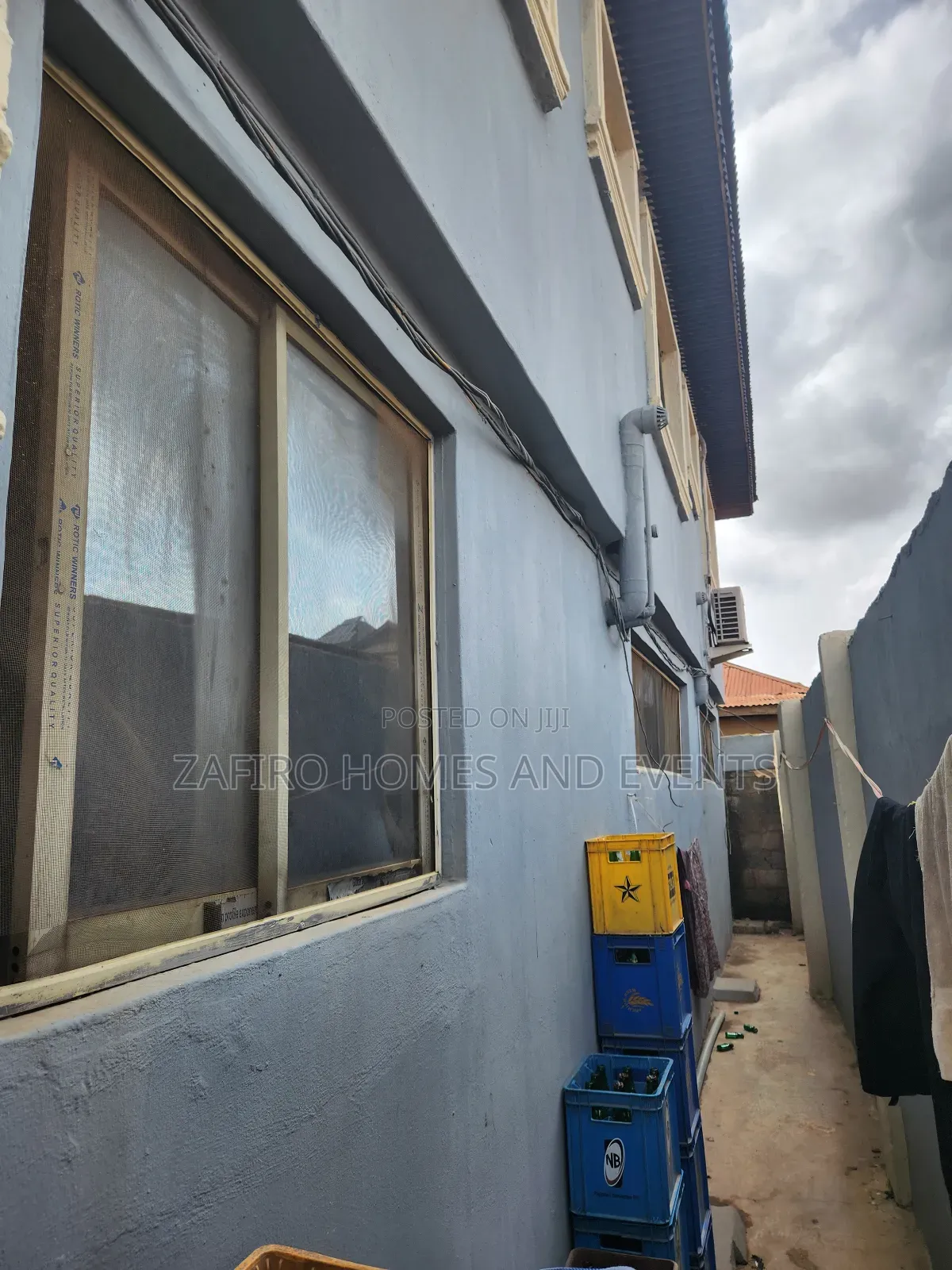 Strategic 6 Room Hotel on the Tarred Road Near Nta in Agodi