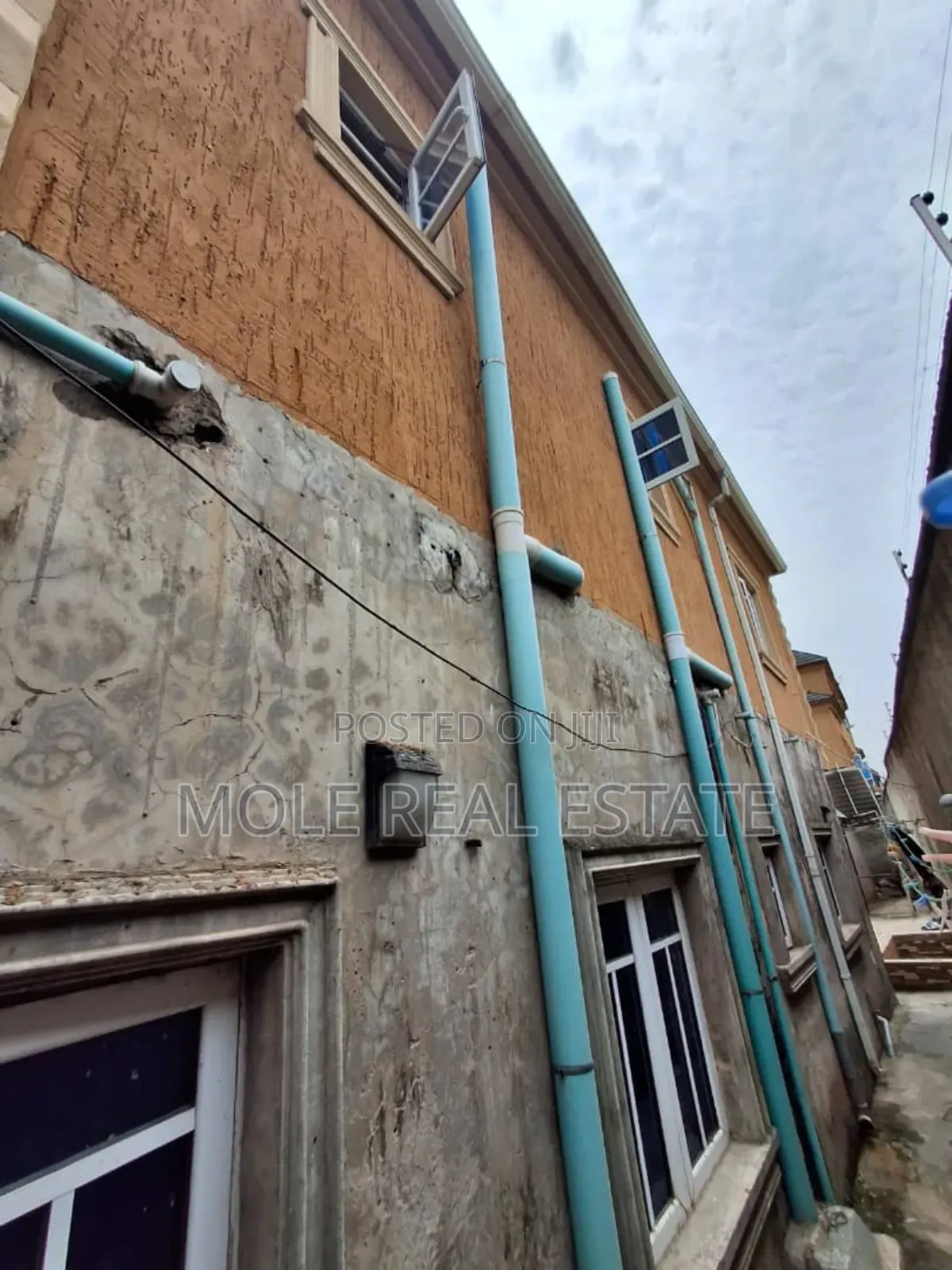 Furnished 4bdrm Duplex in Agege for sale in Agege