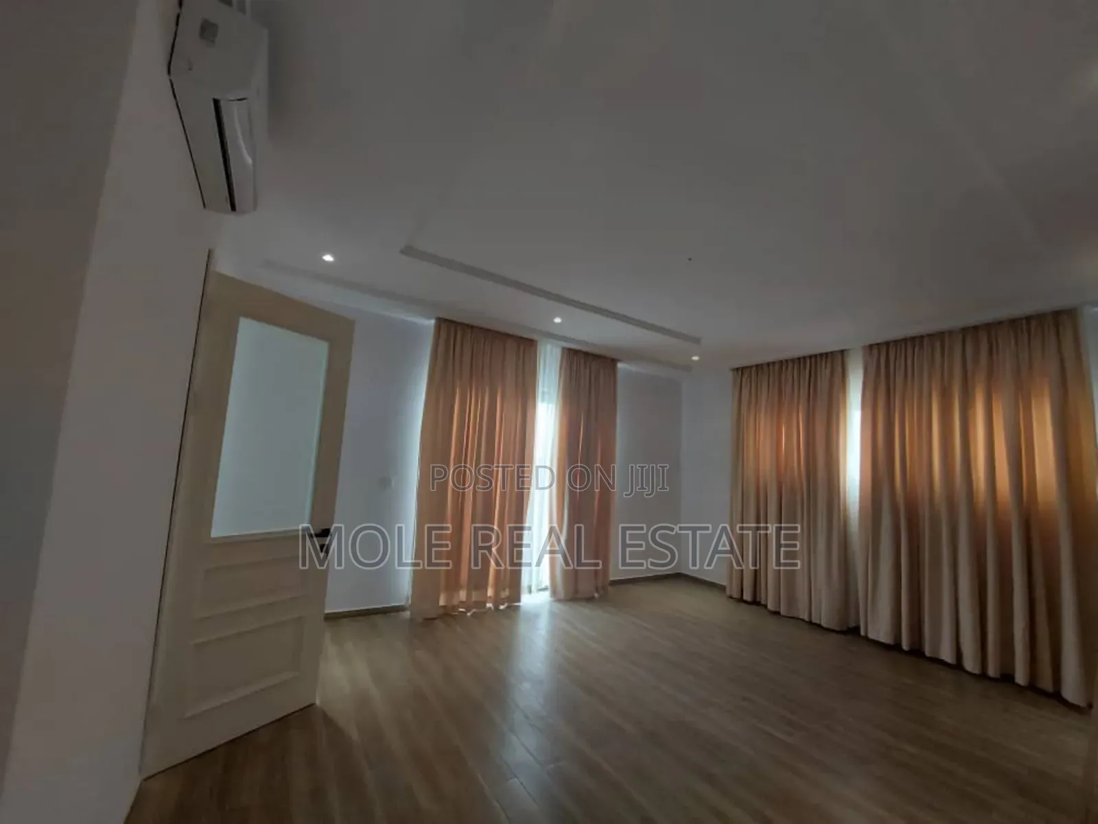 Furnished 5bdrm Duplex in Banana Island Ikoyi for sale in Banana Island