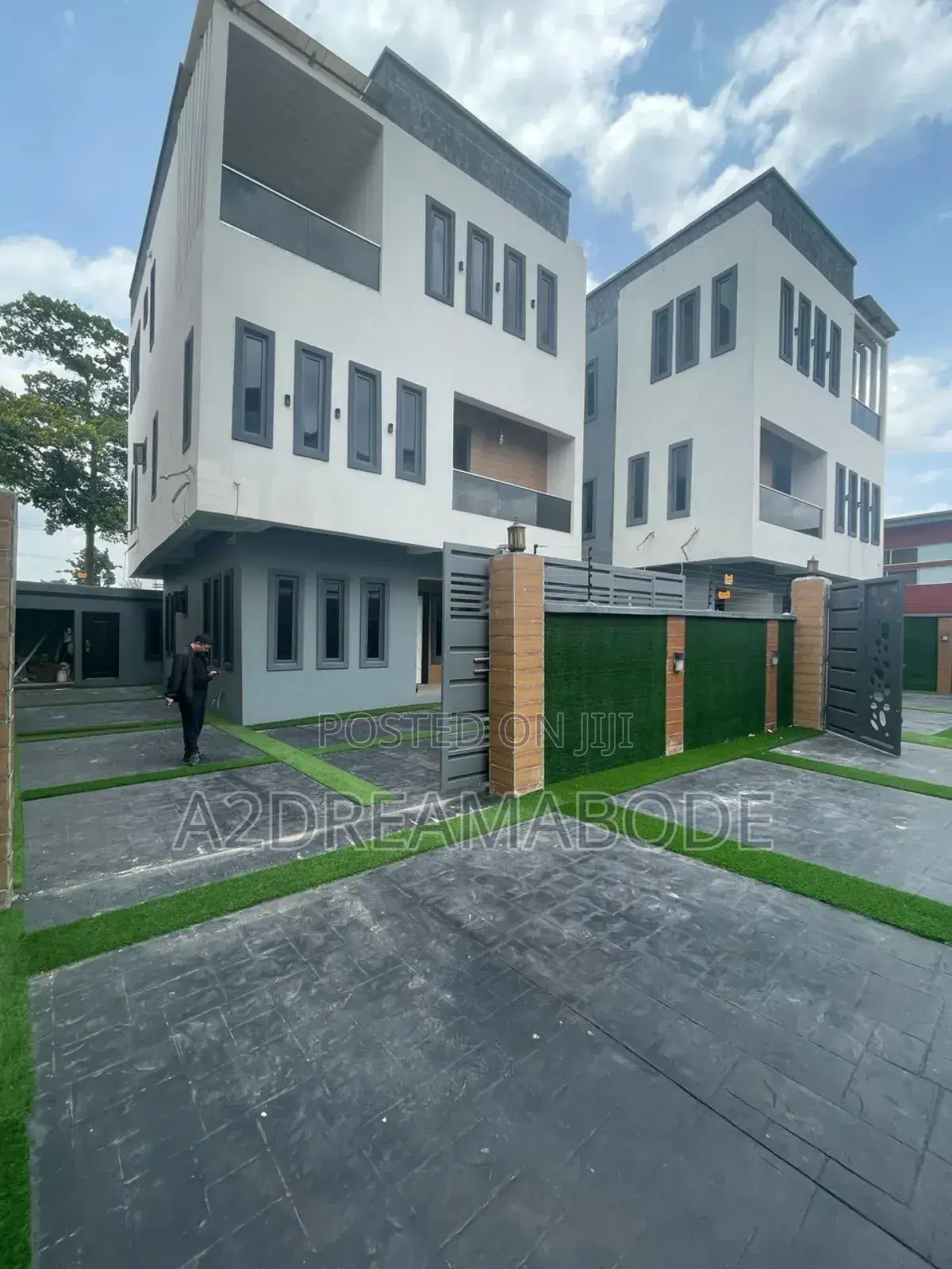 5bdrm Duplex in Adeniyi Jones for rent in Adeniyi Jones