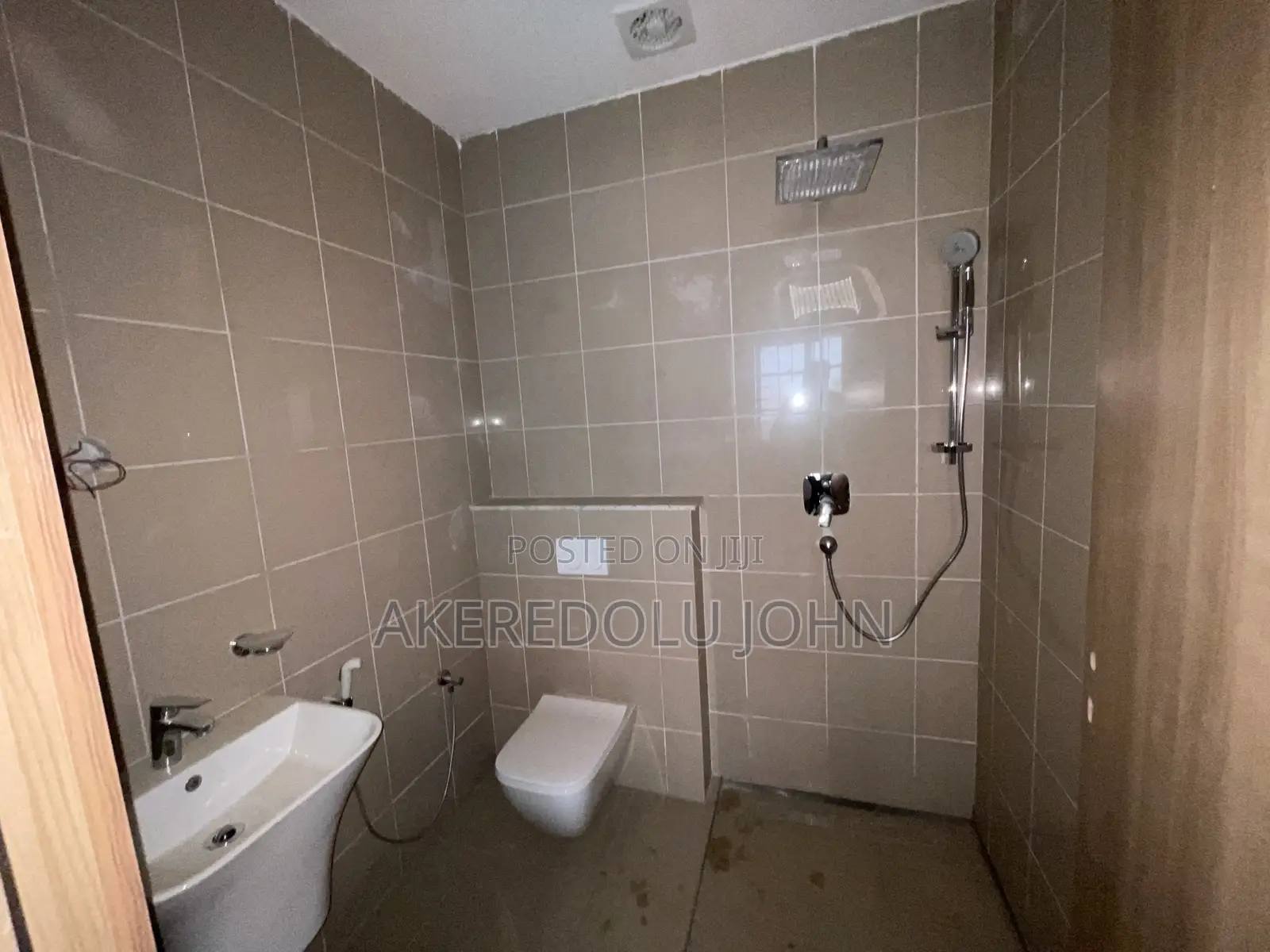 5bdrm Townhouse / Terrace in Wuse 2 for rent in Wuse 2