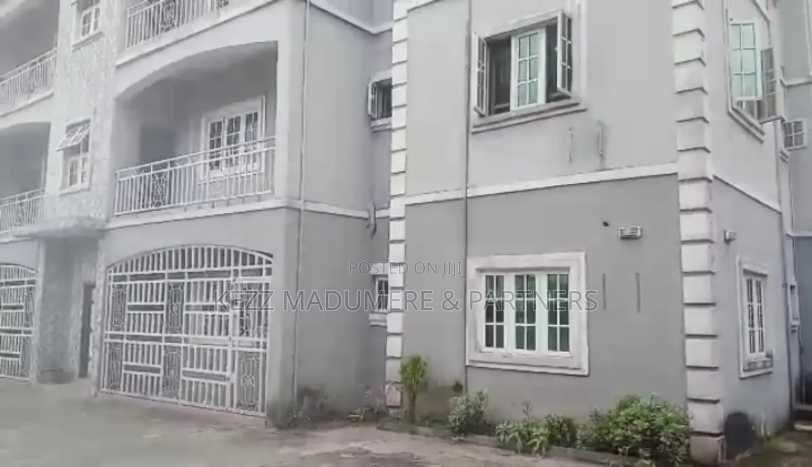 6bdrm Block of Flats in Mercyland, Near, Port-Harcourt for sale in Port-Harcourt