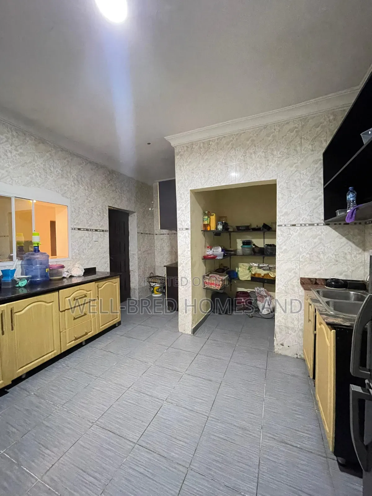 3bdrm Apartment in Ikate Lekki Lagos for sale in Lekki