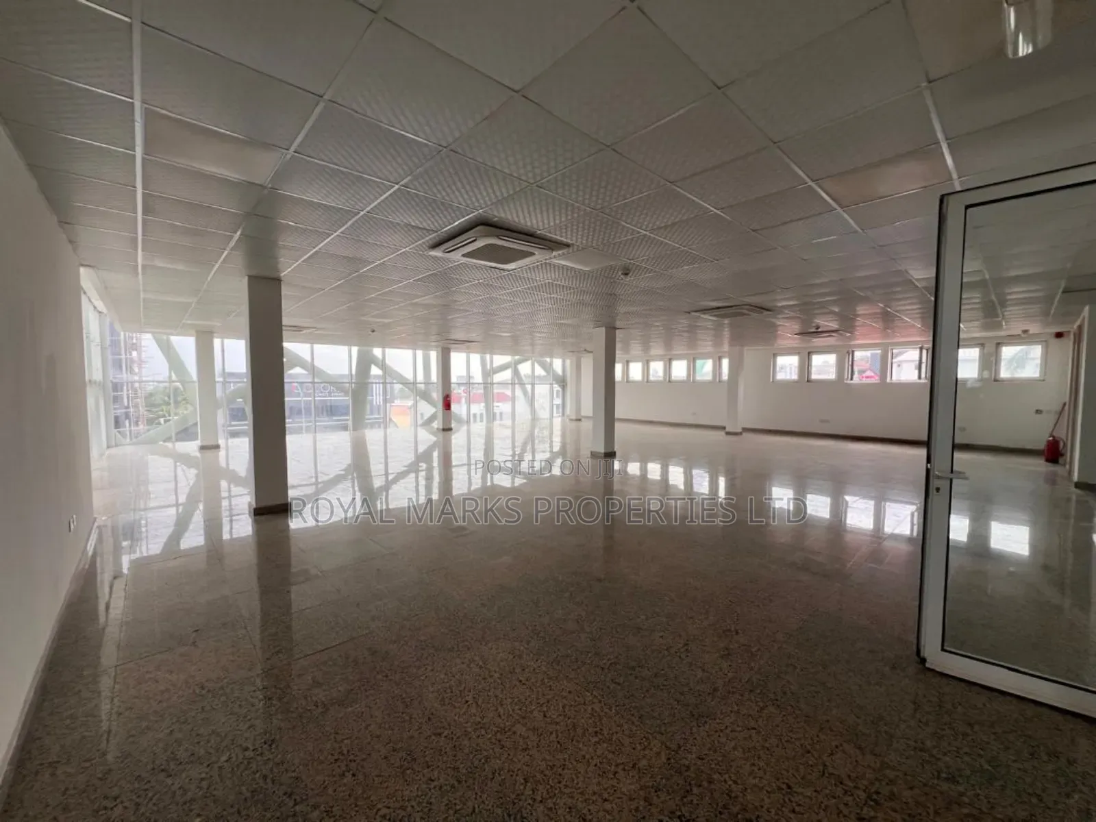 Nicely Located 272sqm Facing the Major Road in Wuse 2