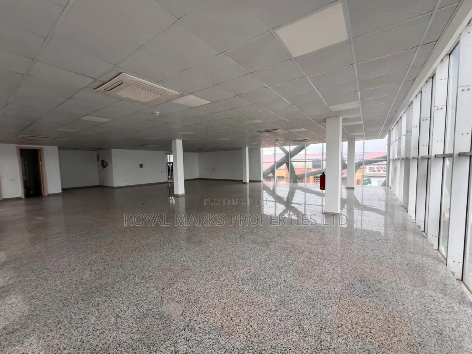 Nicely Located 272sqm Facing the Major Road in Wuse 2