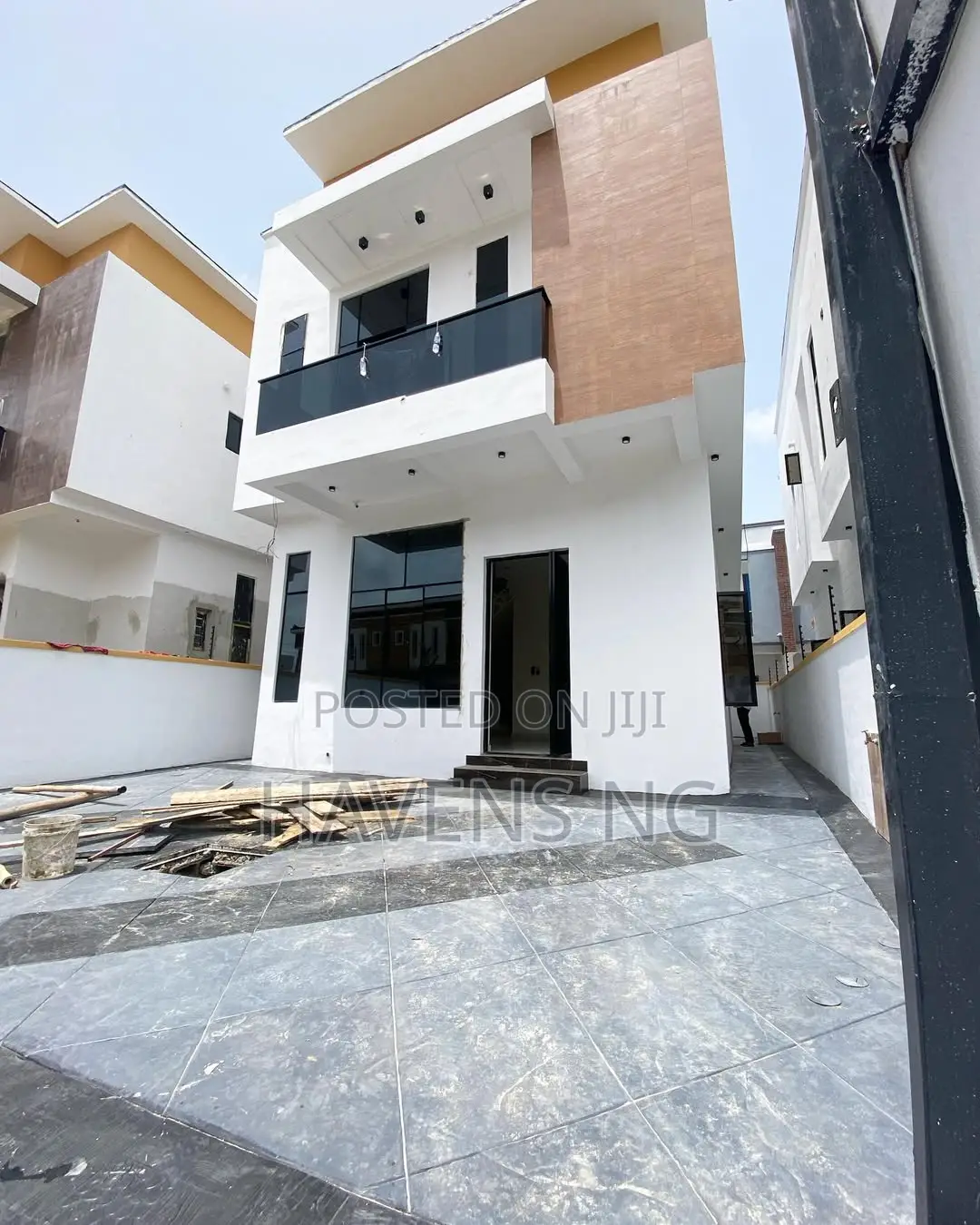 4bdrm Duplex in Lekki Phase 2 for sale in Lekki Phase 2