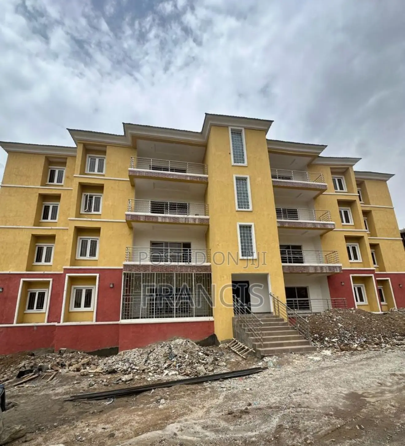 3bdrm Block of Flats in Fha Guzape for sale in Guzape District