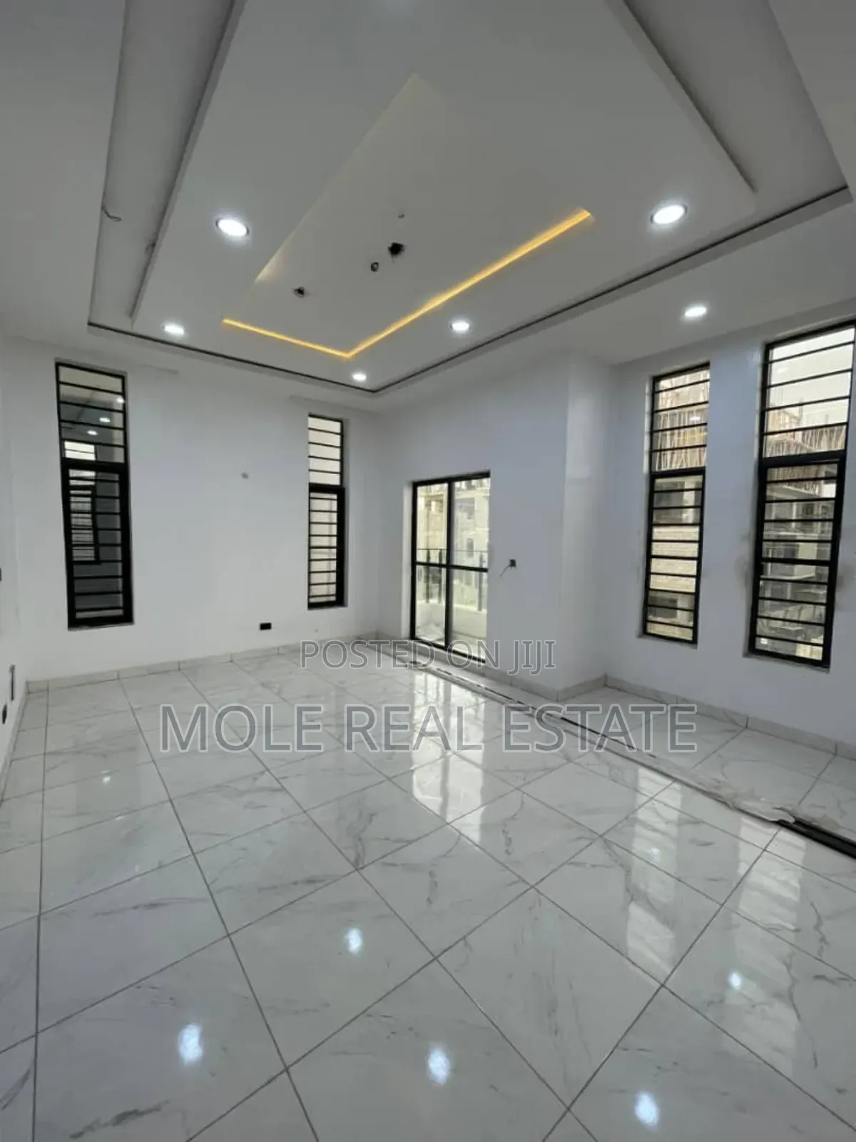 Furnished 2bdrm Block of Flats in 600 Ijegun for sale in Ijegun