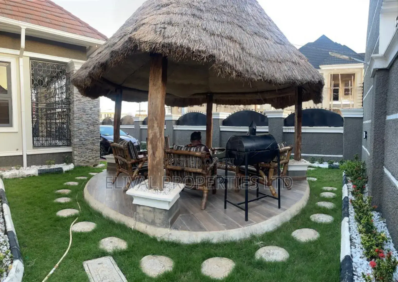 3 Bbedroom Serviced Apartment in Life Camp