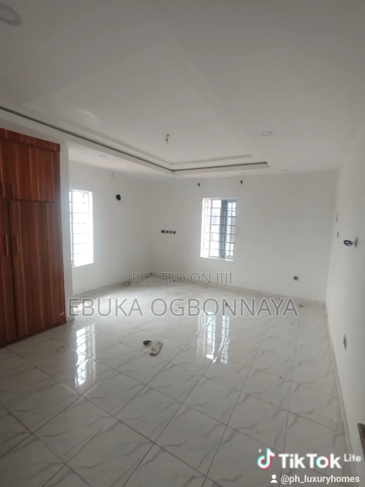 2bdrm Block of Flats in Sars Road,, Obio-Akpor for rent in Obio-Akpor