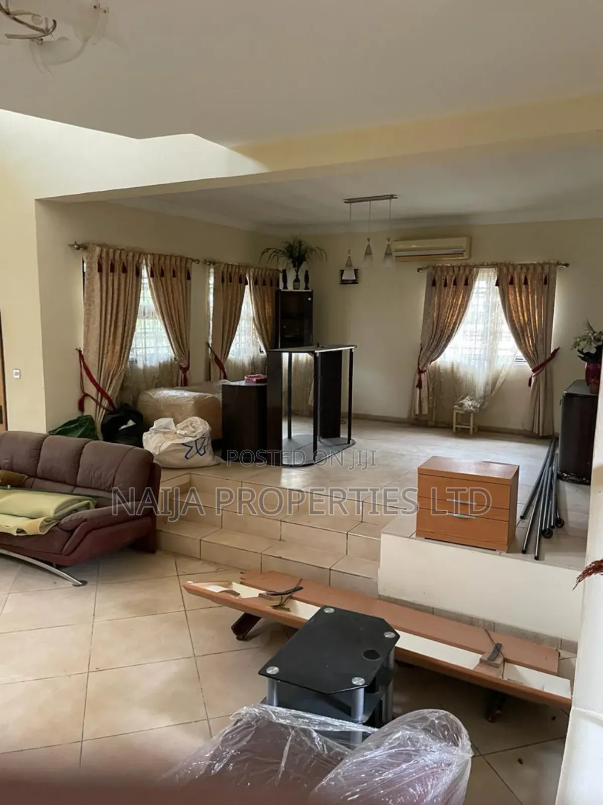5bdrm Duplex in Vgc Lekki for sale in Lekki