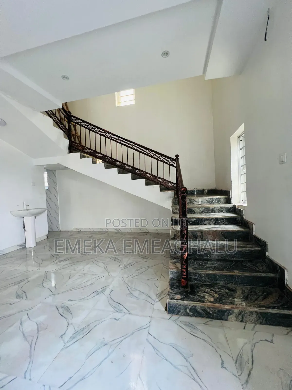 4bdrm Duplex in Wtc Estate, Enugu for sale in Enugu