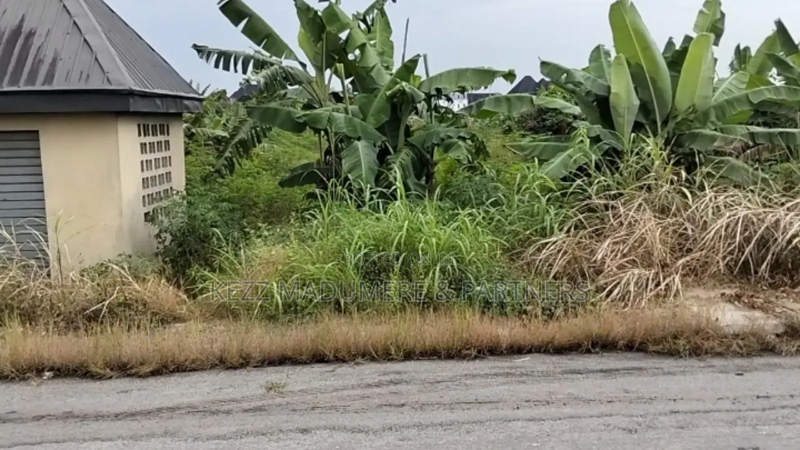 For Sale : 2 Plots on Major Rumuola Rd , Port Harcourt in Port-Harcourt