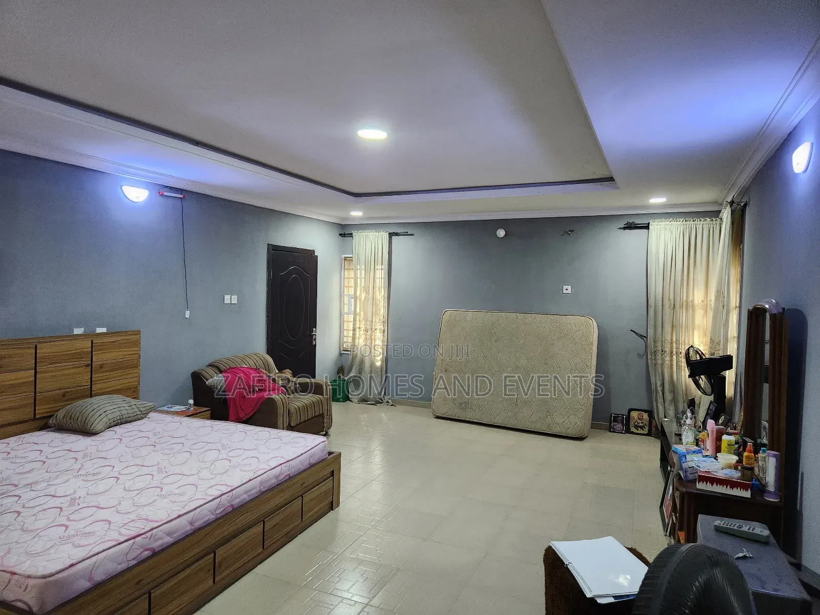 6bdrm Duplex in Ire Akari Estate, Akala Express for sale in Akala Express