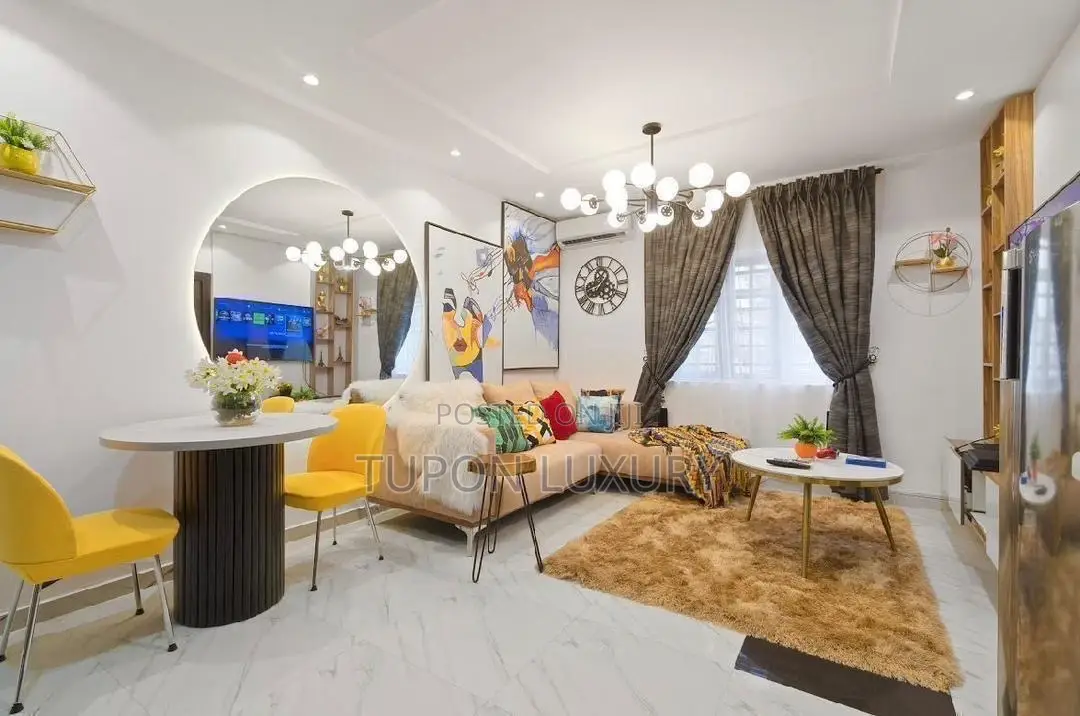 Beautiful 1 Bedroom Apartment With Ps4 in Lekki Phase 1