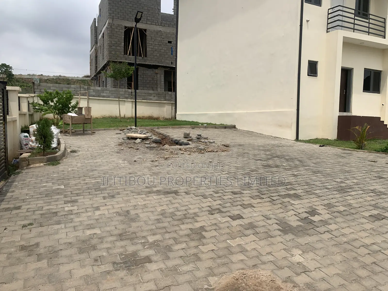 4bdrm Townhouse/Terrace in Asokoro for Sale in Asokoro